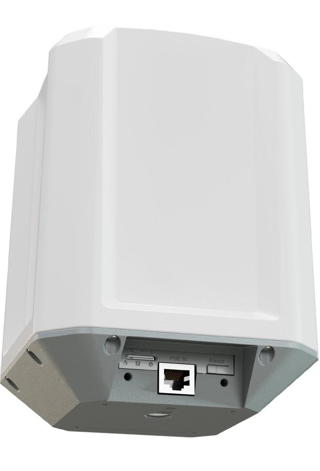 LAMP 5G R16 Ethernet and underside view